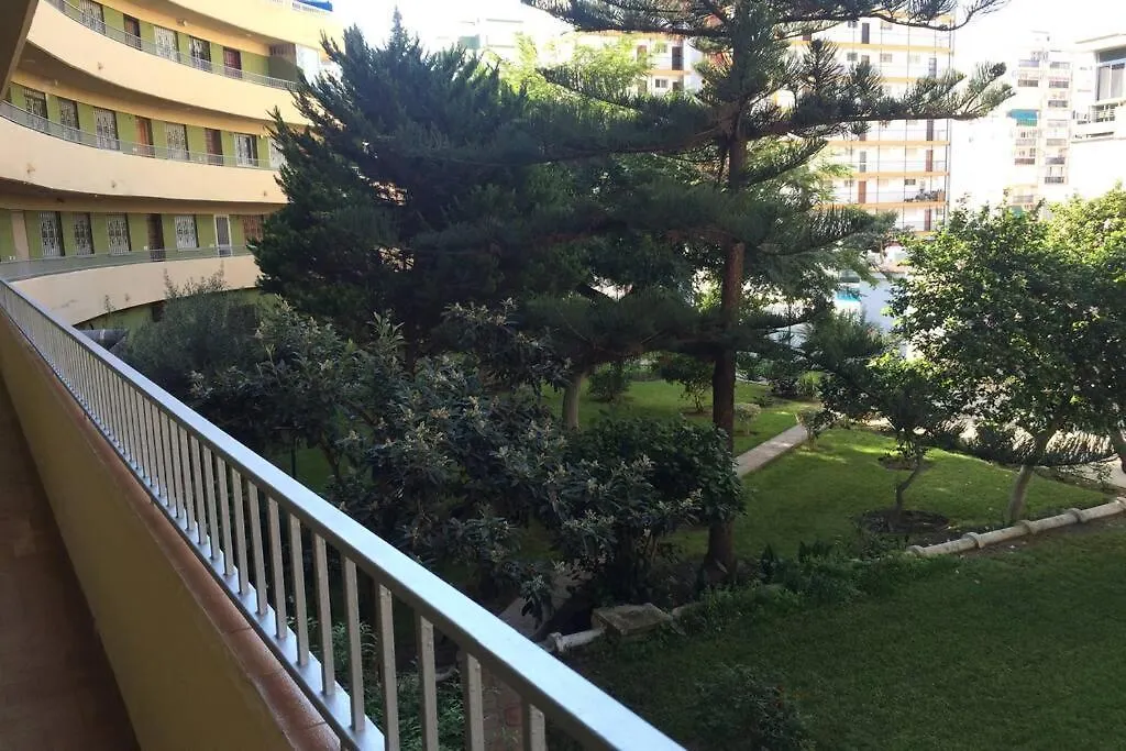 Lovely Flat With Swimming Pool And Rooftop Apartamento Torre Del Mar 0*,  España